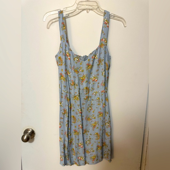 Reformation dress - size 6 - floral - Picture 1 of 3